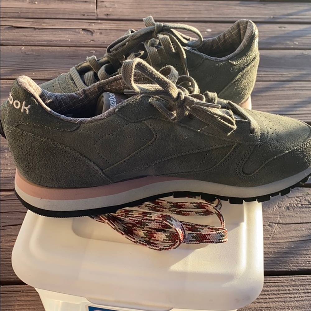 Rebook Sneakers